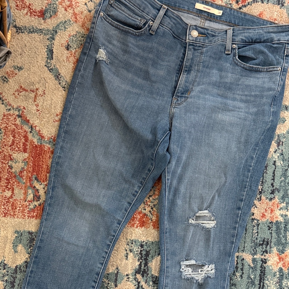 Levi Strauss 711 skinny jean